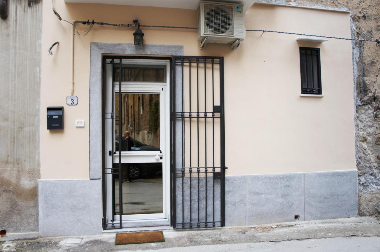 Cathedral Apartment Palermo Exterior foto